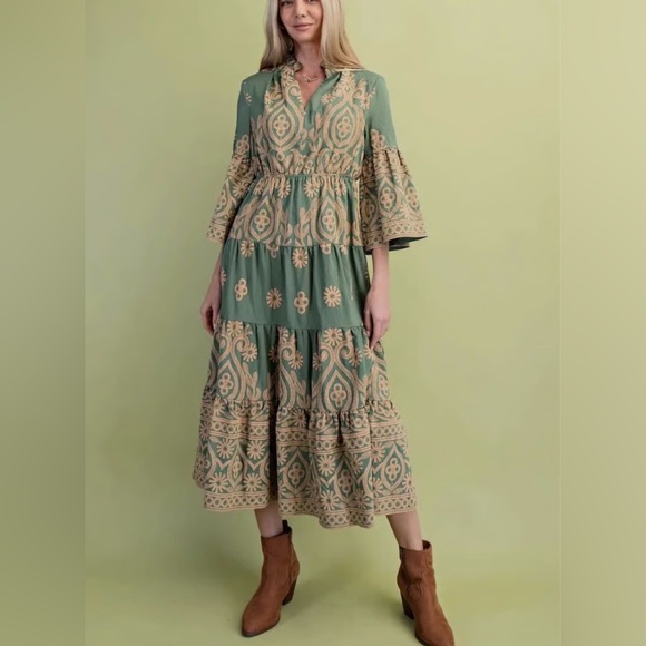 Gigio Romantic Sage Textured Print Tiered Midi- Maxi Dress w/ Bell Sleeves, NWT - Picture 1 of 16